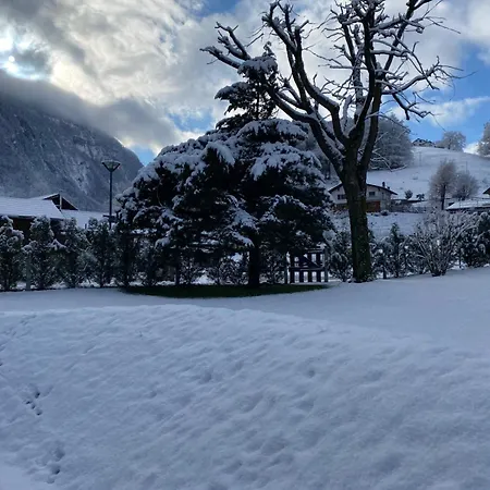 Moderne Avec Terrasse Et Piscine A Chatel Sur アパート *