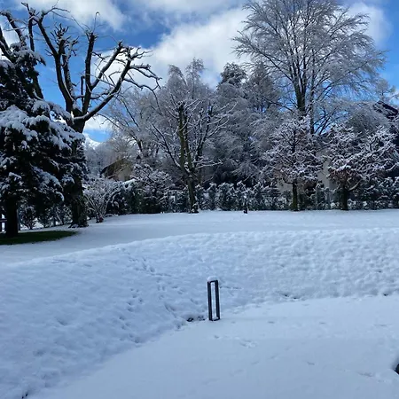 Moderne Avec Terrasse Et Piscine A Chatel Sur