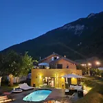 Moderne Avec Terrasse Et Piscine A Chatel Sur