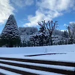 Moderne Avec Terrasse Et Piscine A Chatel Sur アパート ベー